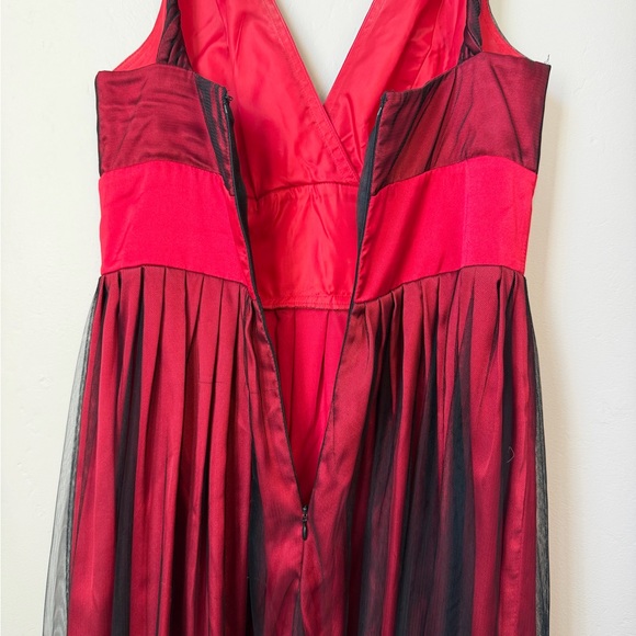 Metaphor Red and Black Embellished Satin Dress, Size 10 - Picture 4 of 7